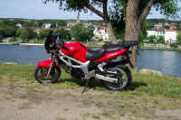 sv650_cote.JPG (151170 octets)